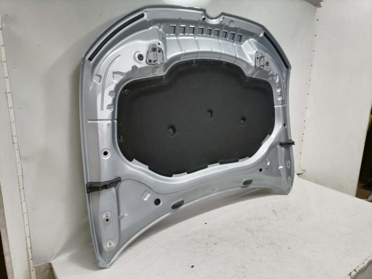 VW Passat B9 original Motorhaube LM7P Oyster Silver Bj.2024